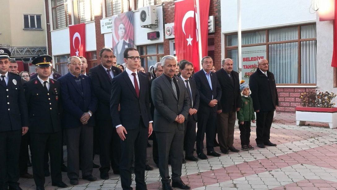 10 Kasım Atatürk' ü Anma Törenleri Yapıldı