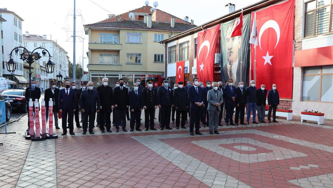 10 Kasım Gazi Mustafa Kemal Atatürk'ü Anma Programı Gerçekleştirildi