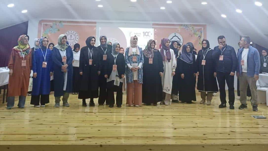 Genç Nida Kız Öğrenci Hafızlık  1.Bölge yarışması İlçemiz Seyid Zülfikar Vakfı Mahmut Naim Karaman İHO koordinatörlüğünde gerçekleşti